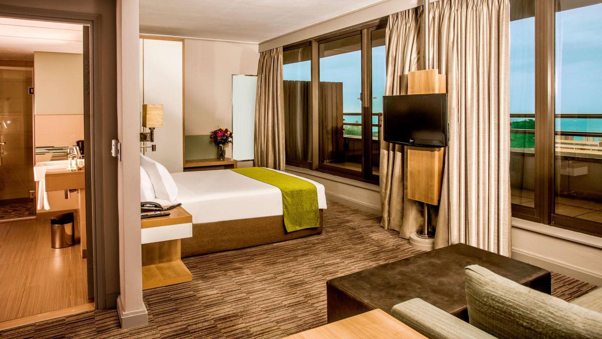 Garden Court Umhlanga Hotel Durban Exterior photo