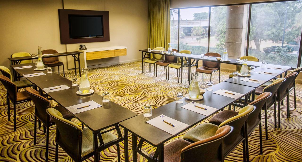Garden Court Umhlanga Hotel Durban Exterior photo