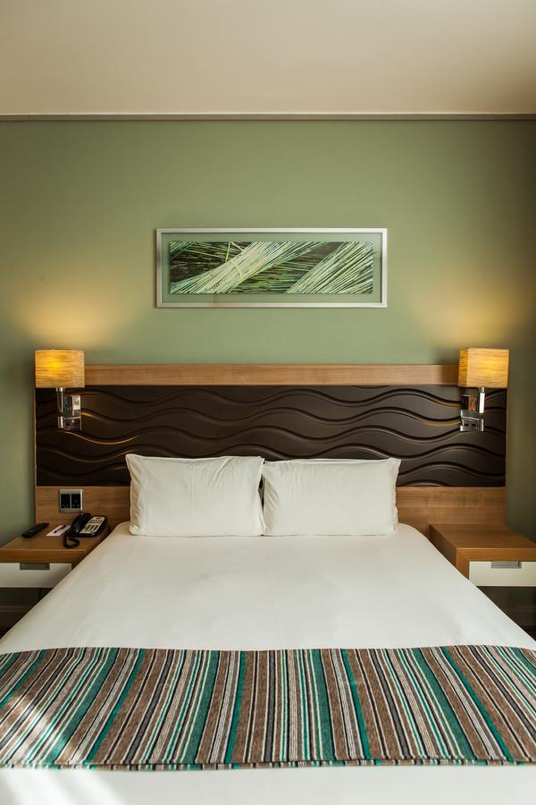 Garden Court Umhlanga Hotel Durban Exterior photo